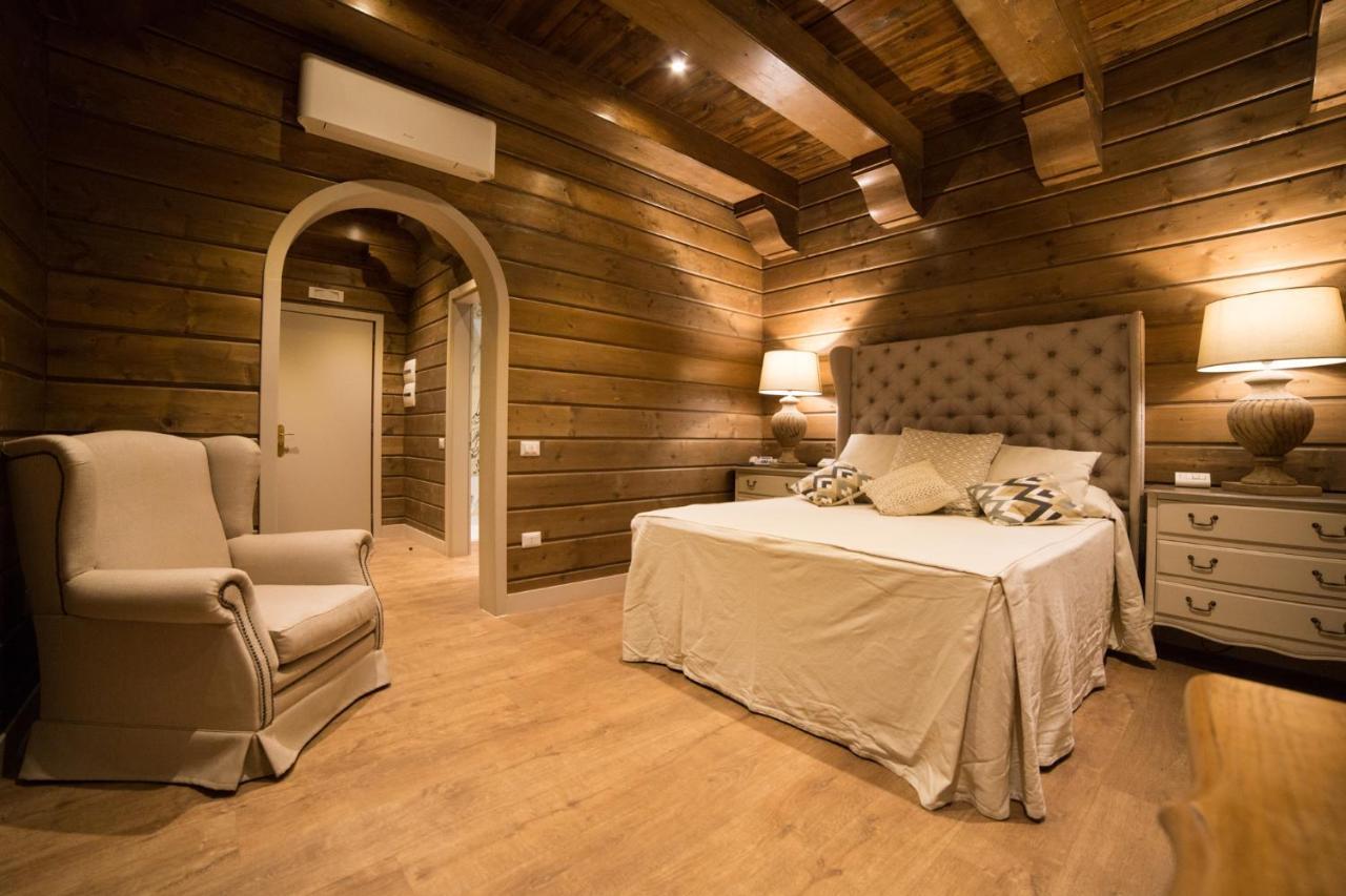 Hotel Al Boschetto Castel Volturno Exterior foto